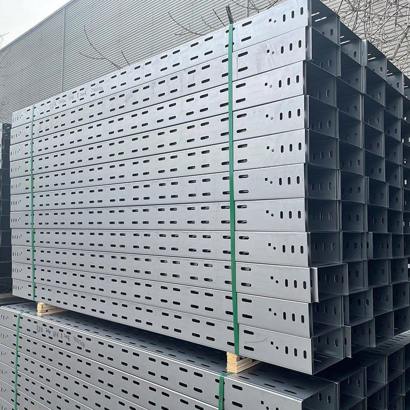 Buta-butas na Cable Tray