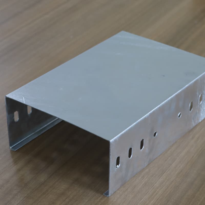 Na-customize na Trapezoidal Cable Tray