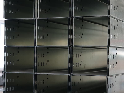 Cable tray at cable ladder