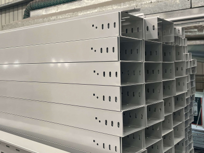 Hindi masusunog na cable tray