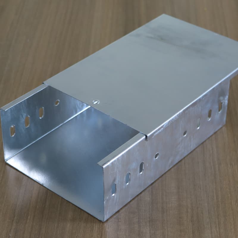 Cable tray at cable ladder Cable tray at cable ladder