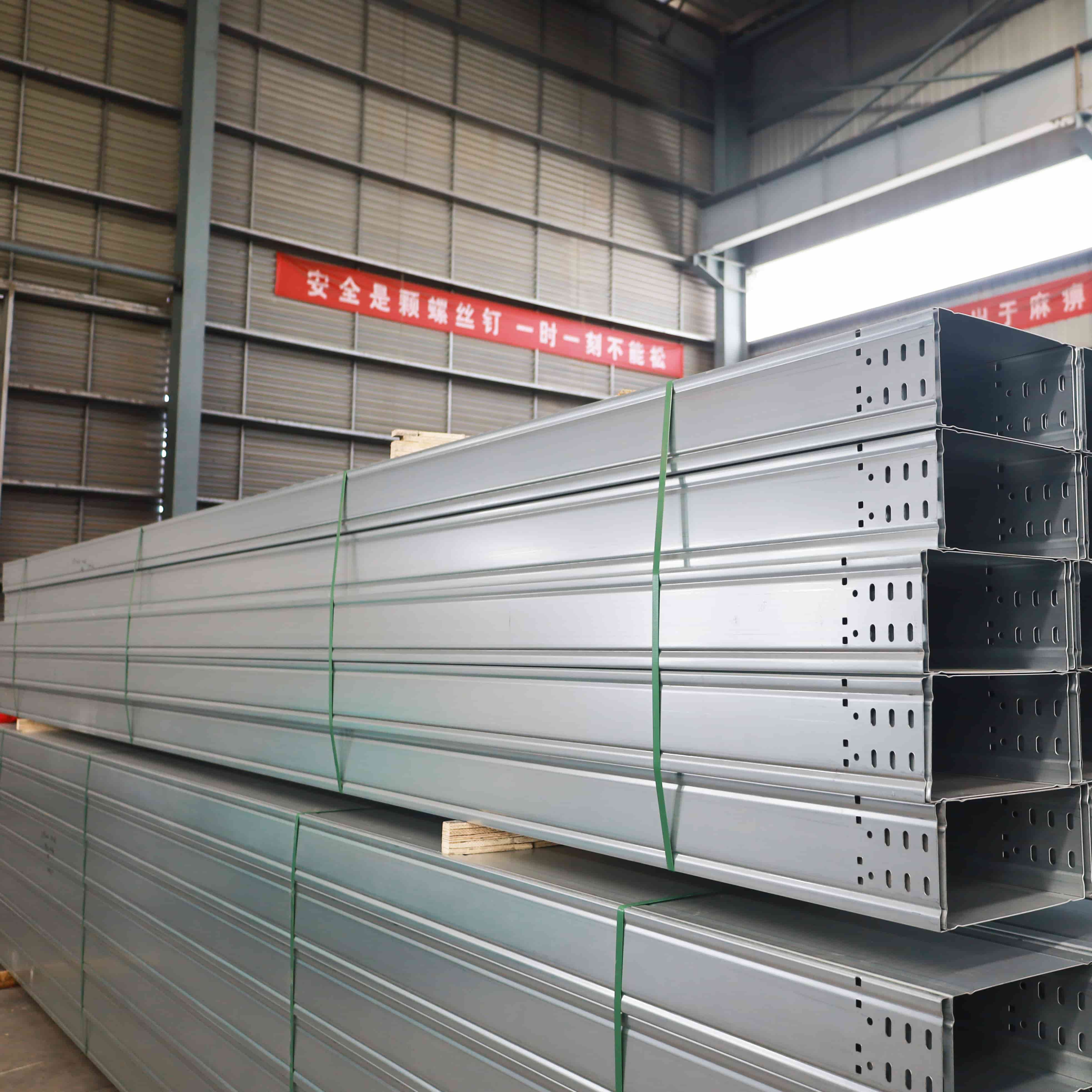 Malaking span cable tray